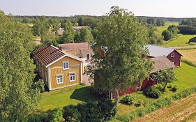 Villa Miilia maalaismajoitus ja spa